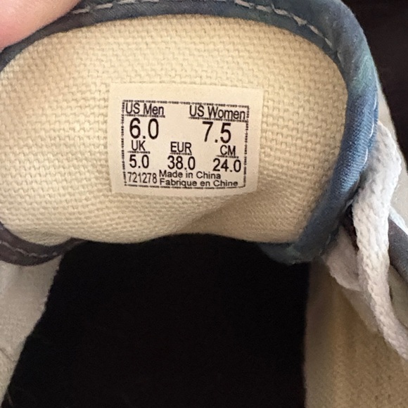 Vans MoMA Monet Sneakers - Picture 6 of 6